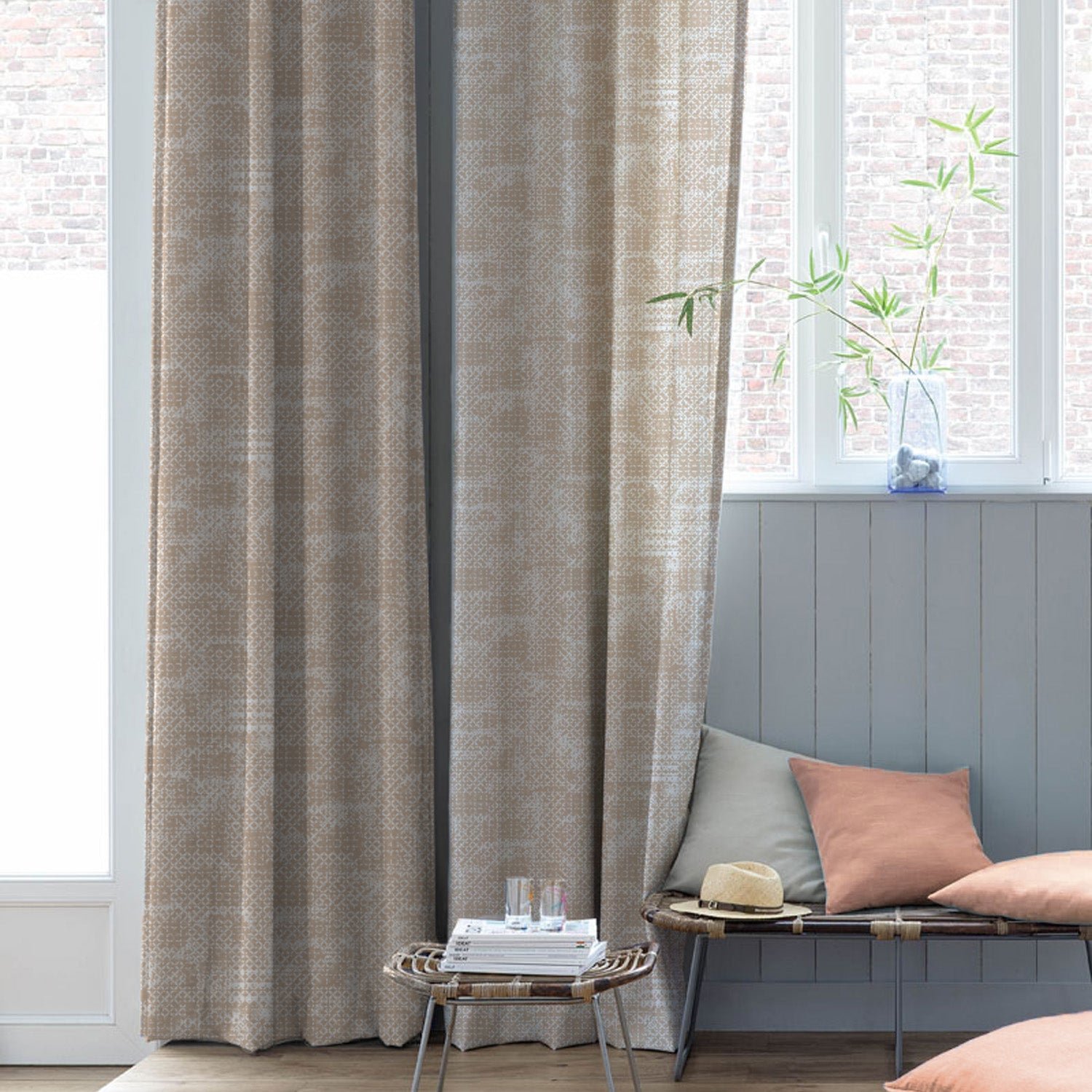 Elegent Geometric Print Matt Finish Room Darkening Curtain Set of 2 MTDS522B - Image 4